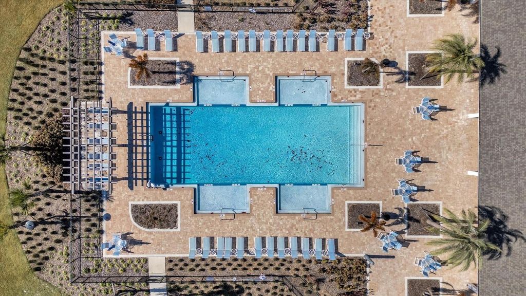 Image 46 of property listing at 1911 SPRING SHOWER CIRCLE, Kissimmee, FL 34744