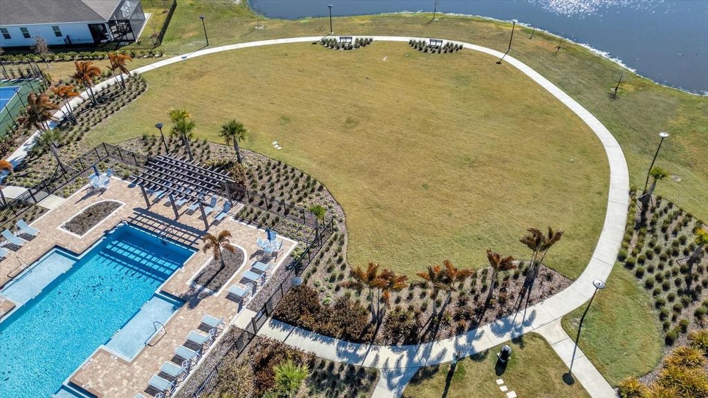 Image 49 of property listing at 1911 SPRING SHOWER CIRCLE, Kissimmee, FL 34744