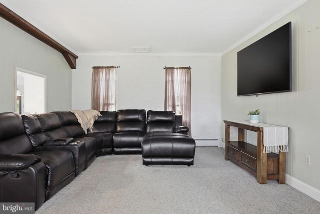 5193 VERA CRUZ RD, Center Valley, PA 18034