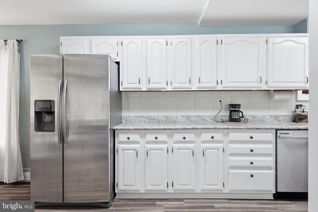 5193 VERA CRUZ RD, Center Valley, PA 18034