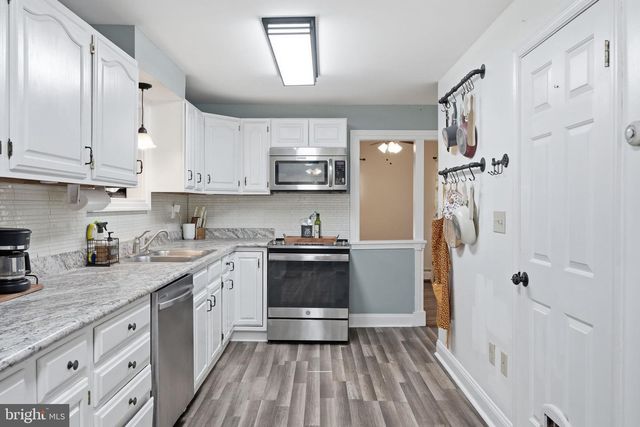 5193 VERA CRUZ RD, Center Valley, PA 18034