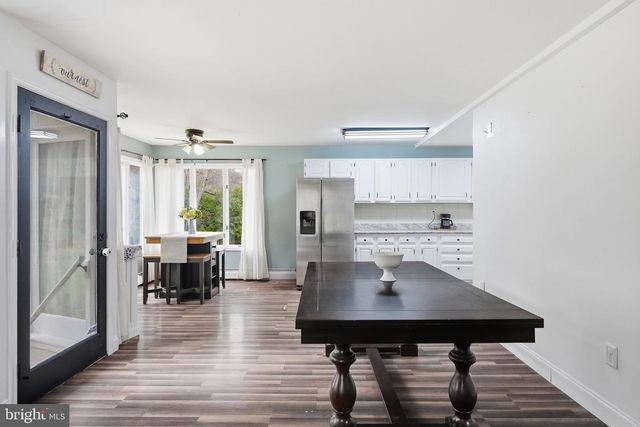 5193 VERA CRUZ RD, Center Valley, PA 18034