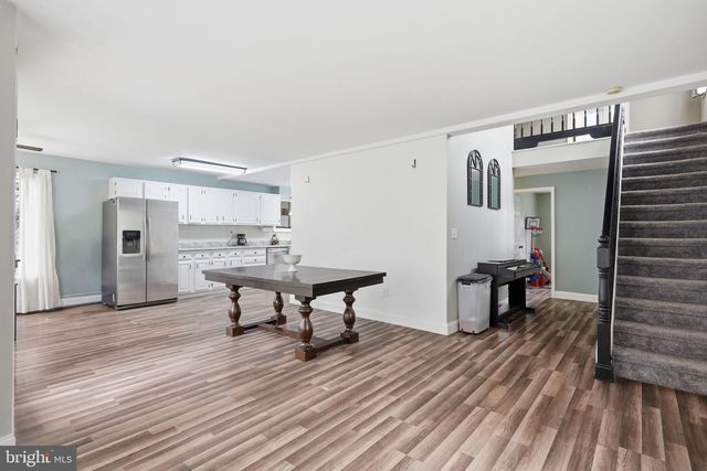 5193 VERA CRUZ RD, Center Valley, PA 18034