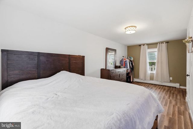 5193 VERA CRUZ RD, Center Valley, PA 18034