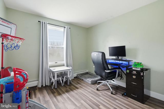 5193 VERA CRUZ RD, Center Valley, PA 18034