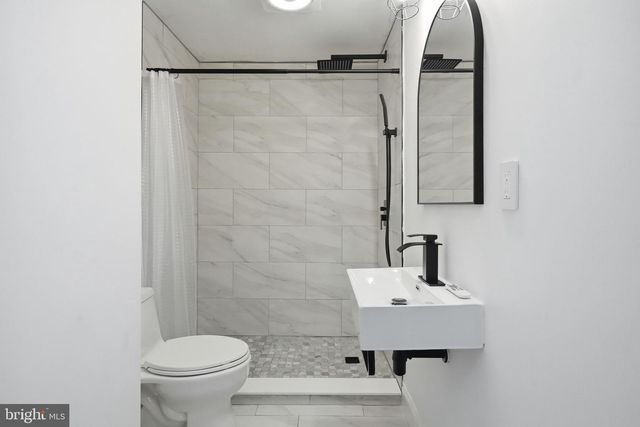 5193 VERA CRUZ RD, Center Valley, PA 18034