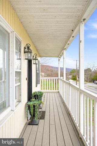 5193 VERA CRUZ RD, Center Valley, PA 18034