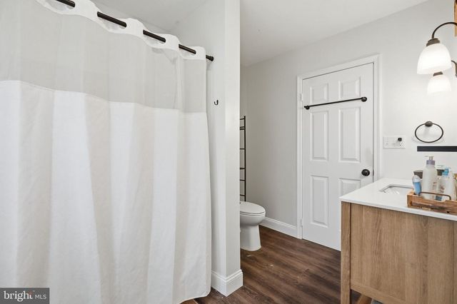 5193 VERA CRUZ RD, Center Valley, PA 18034