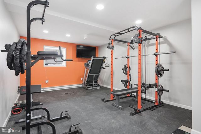 5193 VERA CRUZ RD, Center Valley, PA 18034