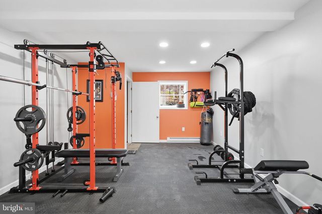 5193 VERA CRUZ RD, Center Valley, PA 18034