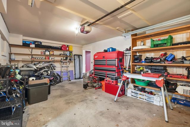 5193 VERA CRUZ RD, Center Valley, PA 18034