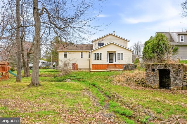 5193 VERA CRUZ RD, Center Valley, PA 18034