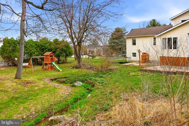 5193 VERA CRUZ RD, Center Valley, PA 18034