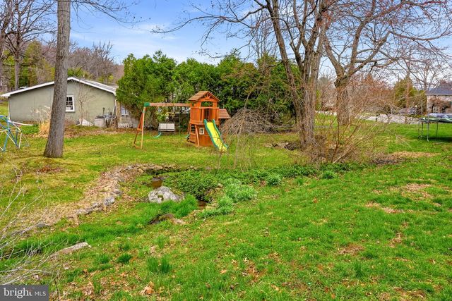 5193 VERA CRUZ RD, Center Valley, PA 18034