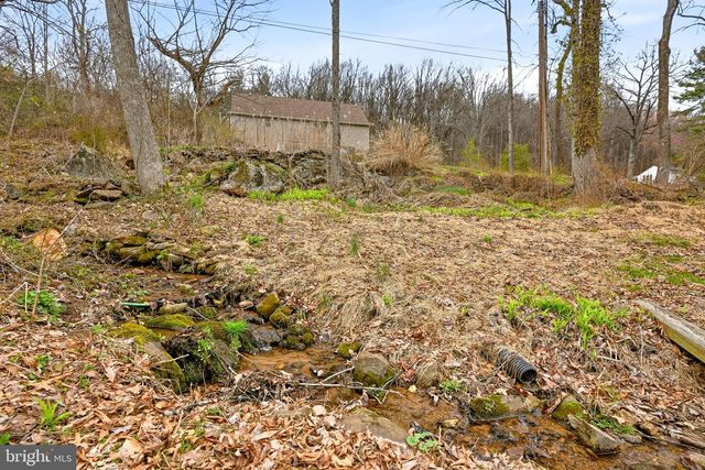 5193 VERA CRUZ RD, Center Valley, PA 18034