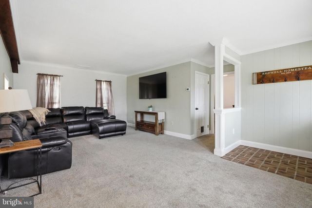 5193 VERA CRUZ RD, Center Valley, PA 18034