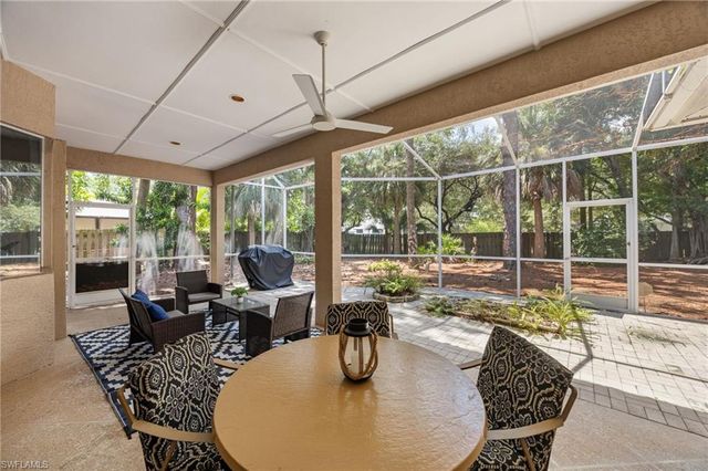2656 River Reach DR, Naples, FL 34104