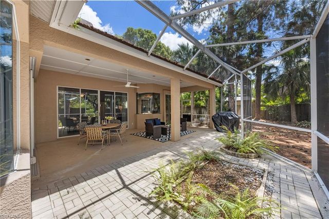 2656 River Reach DR, Naples, FL 34104