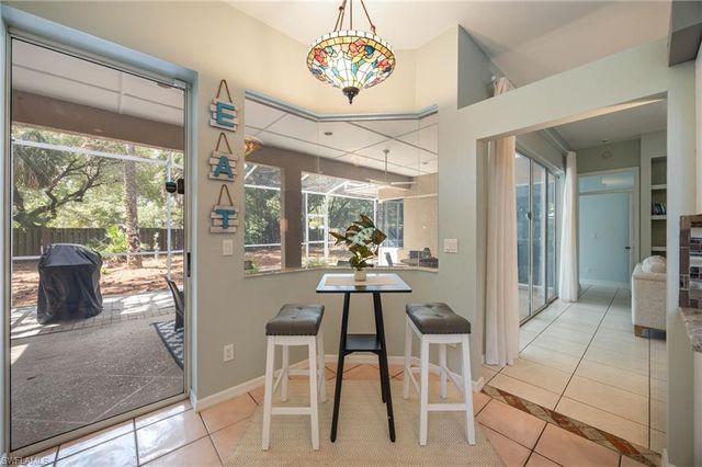 2656 River Reach DR, Naples, FL 34104