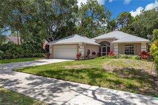 2656 River Reach DR, Naples, FL 34104