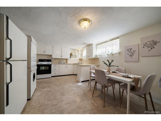 8485 W 52nd Ave, Arvada, CO 80002