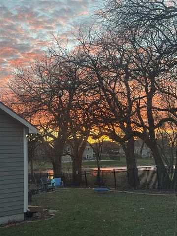 111 W 16th Terrace, Eudora, KS 66025