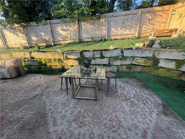 111 W 16th Terrace, Eudora, KS 66025