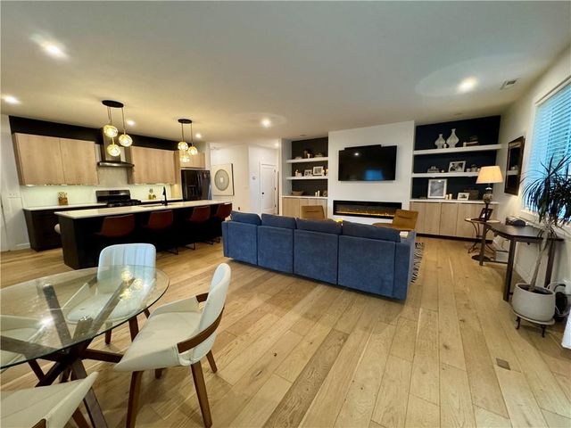 111 W 16th Terrace, Eudora, KS 66025