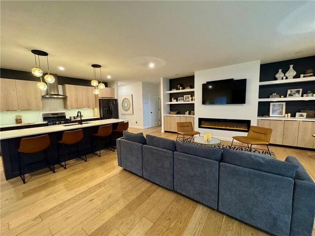 111 W 16th Terrace, Eudora, KS 66025