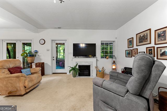 6536 Luthersville Road, Gay, GA 30218