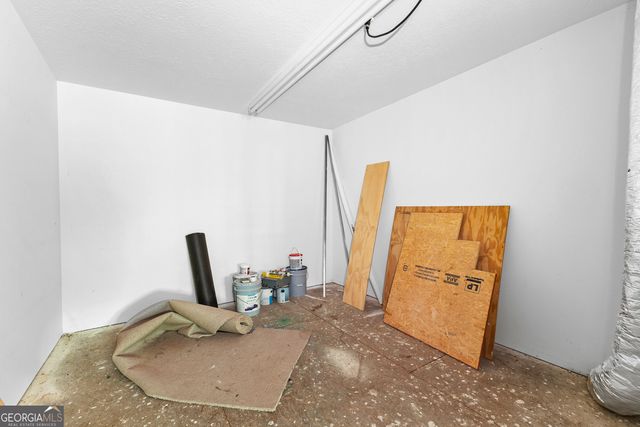 6536 Luthersville Road, Gay, GA 30218