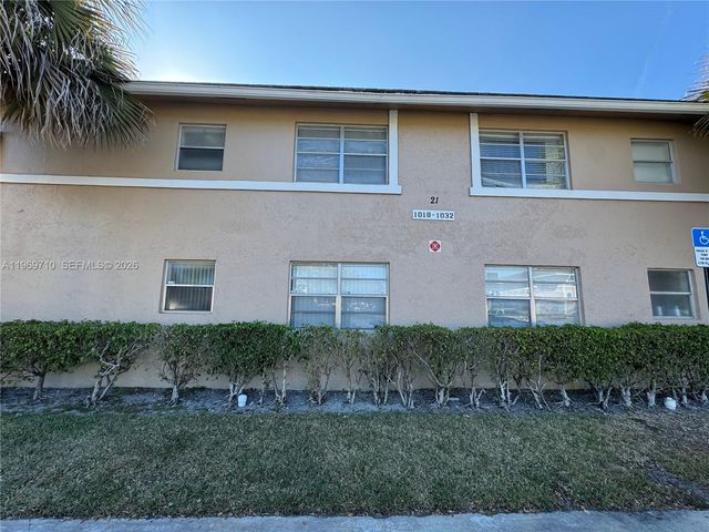 1024 Twin Lakes Dr 21-F, Coral Springs, FL 33071