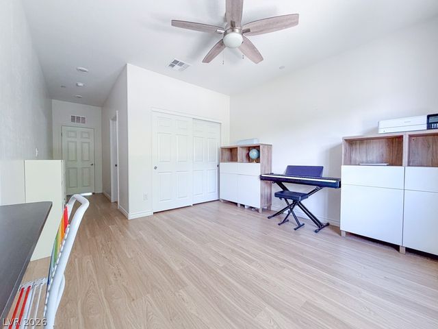 3184 Mossfield Avenue, Henderson, NV 89502
