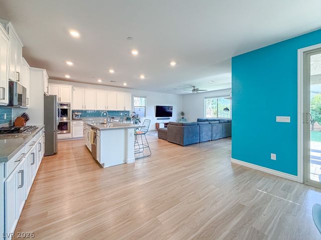 3184 Mossfield Avenue, Henderson, NV 89502