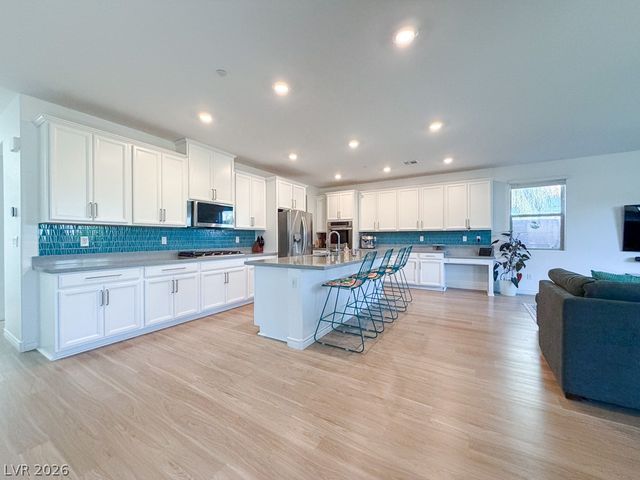 3184 Mossfield Avenue, Henderson, NV 89502