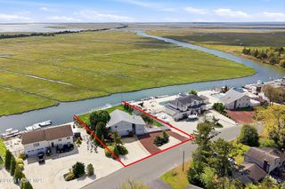 172 Country Club Boulevard, Little Egg Harbor, NJ 08087