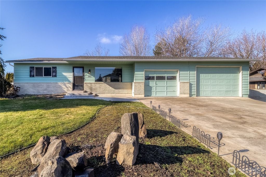 365 SE Highland Park Drive, College Place, WA 99324