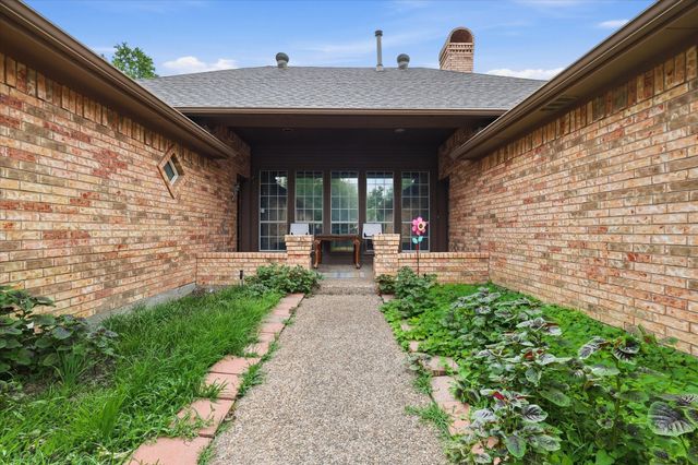 3719 Kelly Boulevard, Carrollton, TX 75007