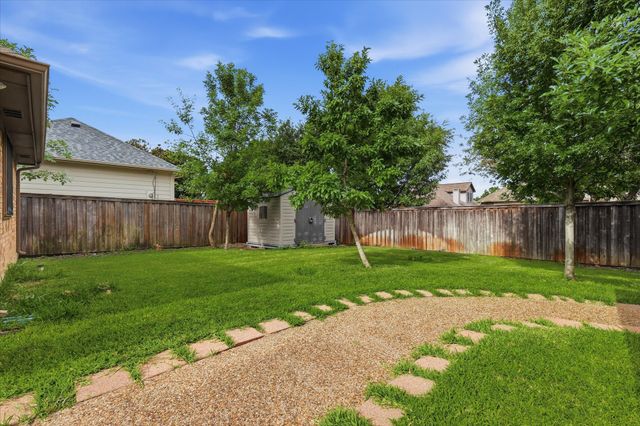 3719 Kelly Boulevard, Carrollton, TX 75007