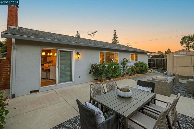 9689 Davona Dr, San Ramon, CA 94583