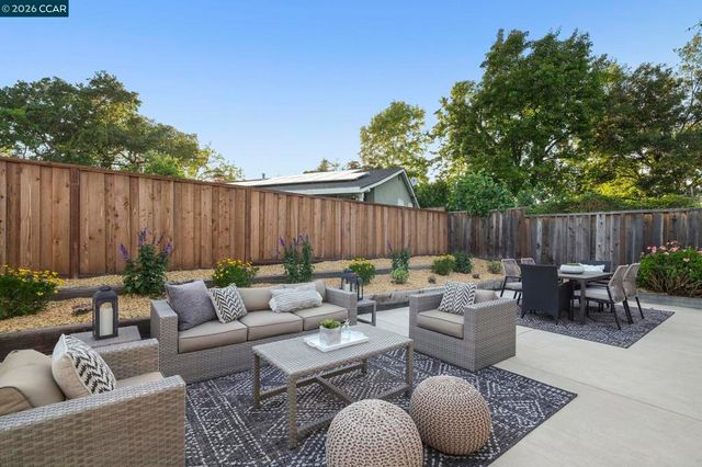 9689 Davona Dr, San Ramon, CA 94583