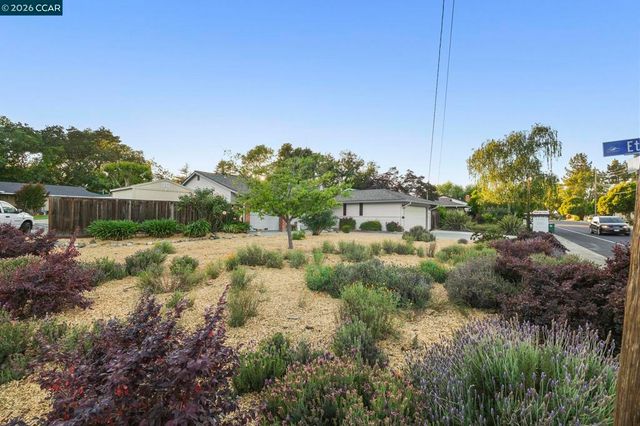 9689 Davona Dr, San Ramon, CA 94583