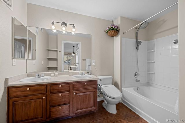 4572 Copeland Loop 201, Littleton, CO 80126