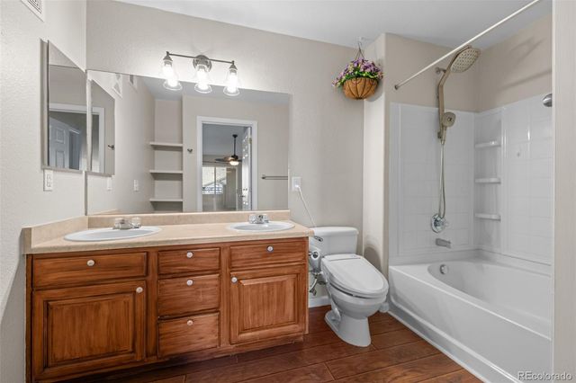 4572 Copeland Loop 201, Littleton, CO 80126