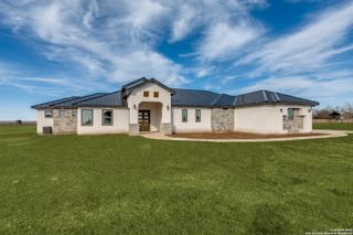 202 Venado Oaks, Castroville, TX 78009