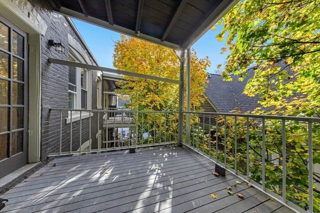 44 Brackett 3, Boston, MA 02135