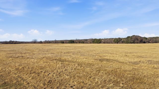 10501 Mitchell Bend Court, Granbury, TX 76048