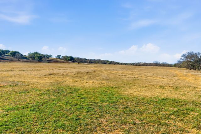 10501 Mitchell Bend Court, Granbury, TX 76048