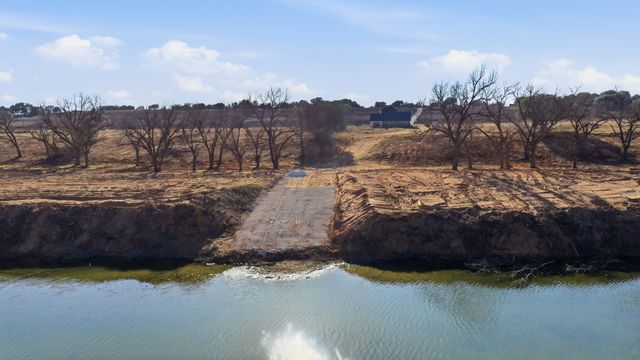10501 Mitchell Bend Court, Granbury, TX 76048