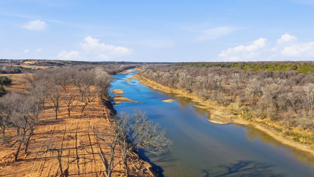 10501 Mitchell Bend Court, Granbury, TX 76048